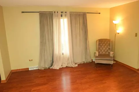 Living - 3103 Smoke Tree Ct, Hazel Crest, IL 60429 photo 1 of 7