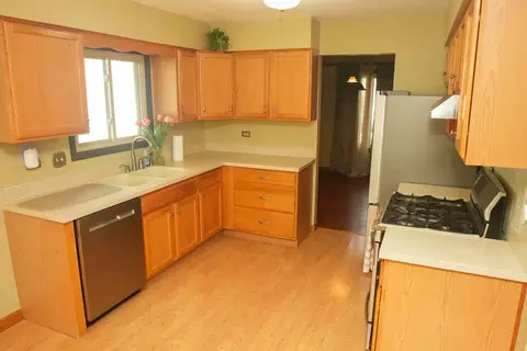 Kitchen - 3103 Smoke Tree Ct, Hazel Crest, IL 60429 photo 1 of 2