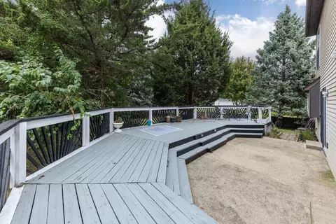Exterior - 3242 Gresham Lane E Ln, Aurora, IL 60504 photo 3 of 6