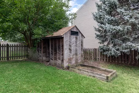Exterior - 3242 Gresham Lane E Ln, Aurora, IL 60504 photo 6 of 6
