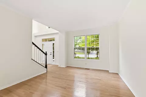 Living - 12716 Meadow Ln, Plainfield, IL 60585 photo 2 of 8