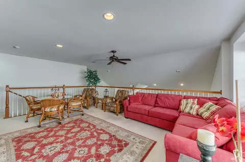 Living - Undisclosed, Naperville, IL 60540 photo 4 of 5
