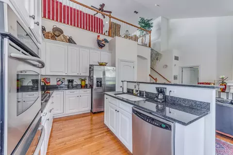 Kitchen - Undisclosed, Naperville, IL 60540 photo 2 of 3