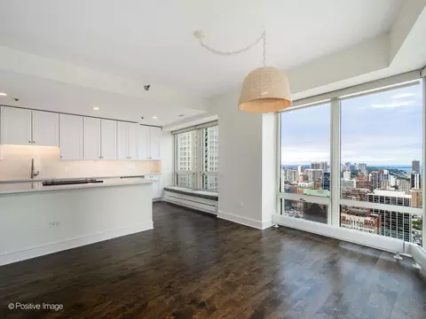 Living - 57 E Delaware Pl #3503, Chicago, IL 60611 photo 4 of 7