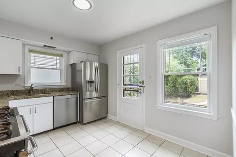 Kitchen - Undisclosed, River Forest, IL 60305 photo 2 of 2