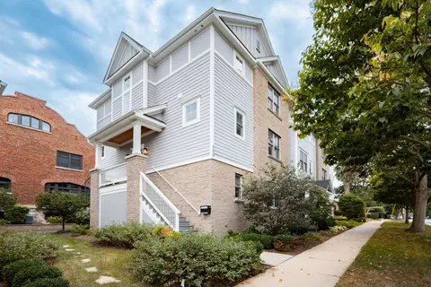 550 Ohio Ave #550, Saint Charles, IL 60174