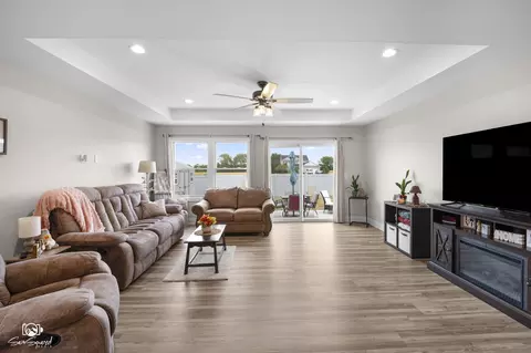 Living - 1406 Indian Trl, Kankakee, IL 60901 photo 2 of 2