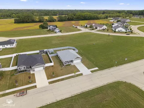 View/Area - 1406 Indian Trl, Kankakee, IL 60901 photo 6 of 7