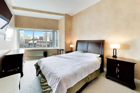 Bedroom - 211 E Ohio St #2902, Chicago, IL 60611 photo 1 of 3