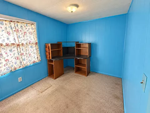Bedroom - 1111 E 7th St, Metropolis, IL 62960 photo 2 of 5