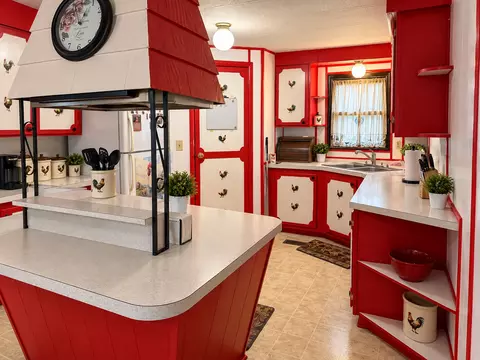 Kitchen - 1111 E 7th St, Metropolis, IL 62960 photo 4 of 4