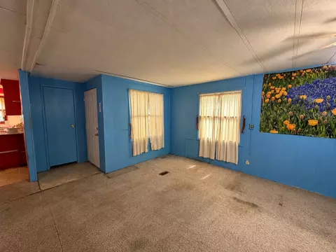 Living - 1111 E 7th St, Metropolis, IL 62960 photo 1 of 1