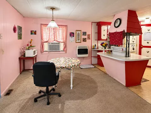 Dining - 1111 E 7th St, Metropolis, IL 62960 photo 1 of 1