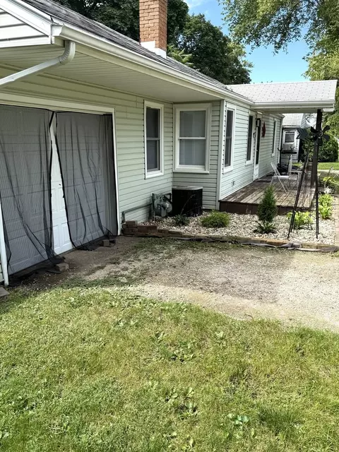 Exterior - 312 Depot St, Walnut, IL 61376 photo 1 of 3