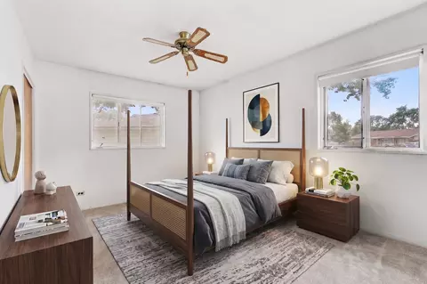 Bedroom - 385 Pleasant St, Hoffman Estates, IL 60169 photo 1 of 6