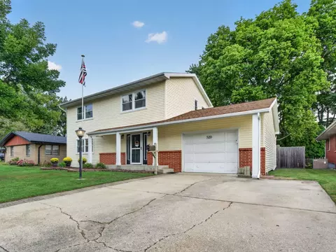 Exterior - 520 Johnson Ave, Morris, IL 60450 photo 3 of 11
