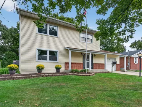 Exterior - 520 Johnson Ave, Morris, IL 60450 photo 2 of 11