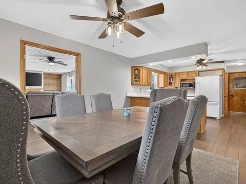 Dining - 520 Johnson Ave, Morris, IL 60450 photo 2 of 3
