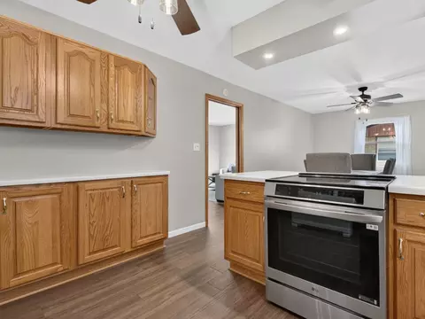 Kitchen - 520 Johnson Ave, Morris, IL 60450 photo 4 of 5