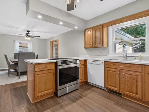 Kitchen - 520 Johnson Ave, Morris, IL 60450 photo 3 of 5