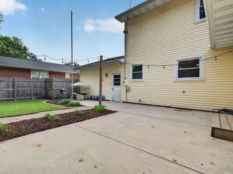 Exterior - 520 Johnson Ave, Morris, IL 60450 photo 6 of 11