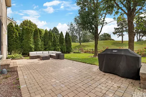 Exterior - 7311 Dada Dr, Gurnee, IL 60031 photo 3 of 5