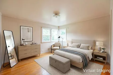 Bedroom - 104 N Warrington Rd, Des Plaines, IL 60016 photo 3 of 3