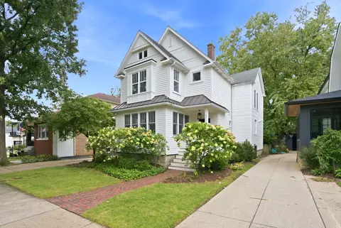 4712 Middaugh Ave, Downers Grove, IL 60515