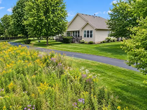 View/Area - 1908 Eton Dr, Hoffman Estates, IL 60192 photo 1 of 2