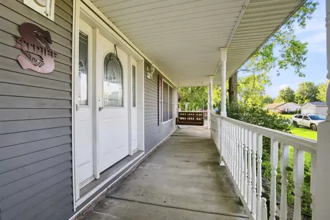Exterior - 415 E Hamilton St, Odell, IL 60460 photo 3 of 8