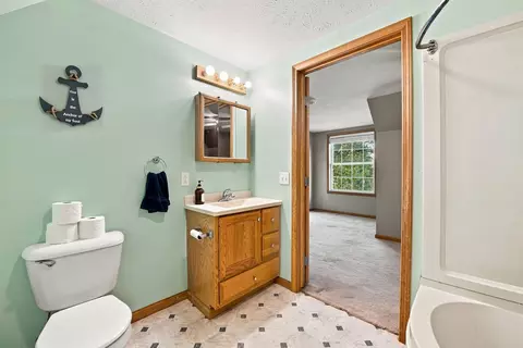 Bath - 415 E Hamilton St, Odell, IL 60460 photo 3 of 3