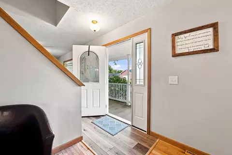 Entry Way - 415 E Hamilton St, Odell, IL 60460 photo 1 of 2