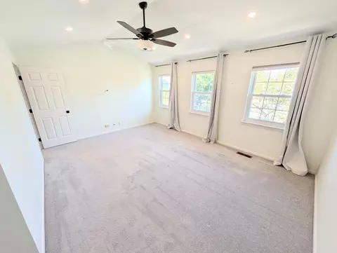 Bedroom - 1350 Northgate Ct, Bartlett, IL 60103 photo 1 of 7