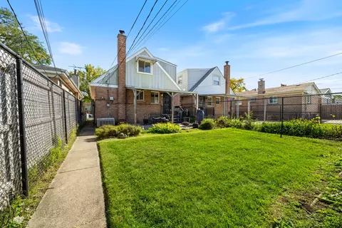 Exterior - Undisclosed, Chicago, IL 60620 photo 4 of 4