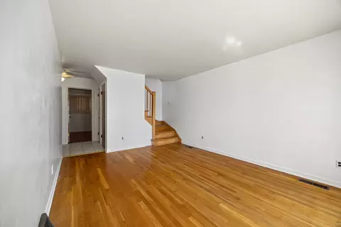 Living - Undisclosed, Chicago, IL 60620 photo 1 of 2