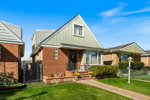 Exterior - Undisclosed, Chicago, IL 60620 photo 2 of 4