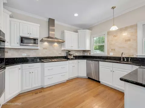 Kitchen - 217 S Summit St, Wheaton, IL 60187 photo 2 of 6