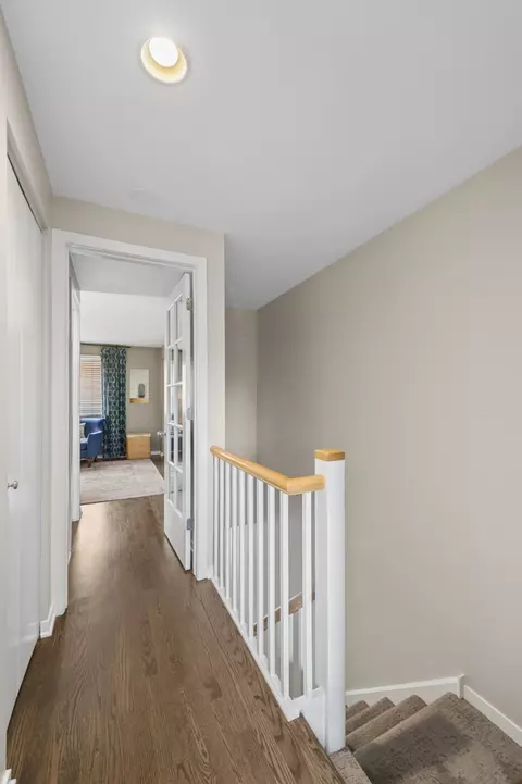 Entry Way - 1889 Maple Ave #E2, Evanston, IL 60201 photo 2 of 2