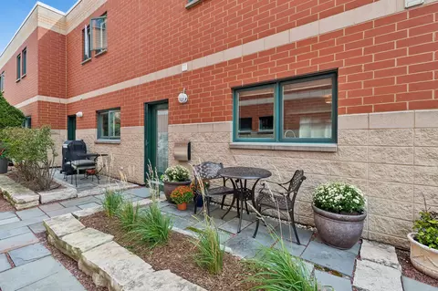 Exterior - 1889 Maple Ave #E2, Evanston, IL 60201 photo 1 of 4