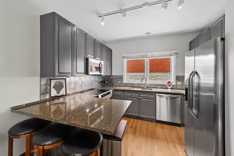 Kitchen - 1889 Maple Ave #E2, Evanston, IL 60201 photo 1 of 2