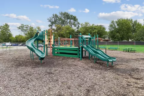 Other - 735 Hill Dr #112, Hoffman Estates, IL 60169 photo 5 of 5