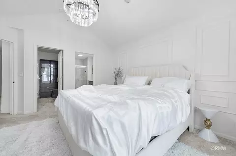 Bedroom - 230 Timberleaf Cir, Roselle, IL 60172 photo 2 of 5