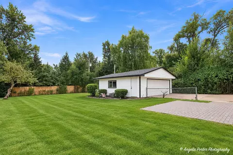 Exterior - 2929 Central Rd, Glenview, IL 60025 photo 6 of 6