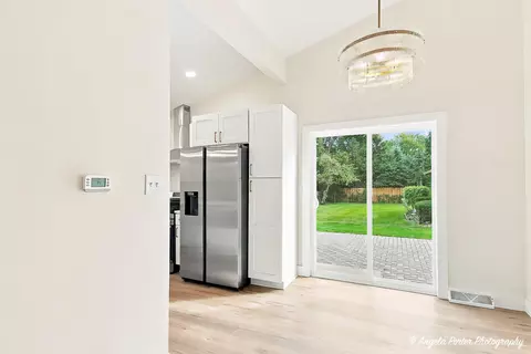 Entry Way - 2929 Central Rd, Glenview, IL 60025 photo 1 of 1
