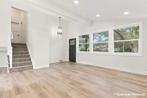 Living - 2929 Central Rd, Glenview, IL 60025 photo 1 of 2