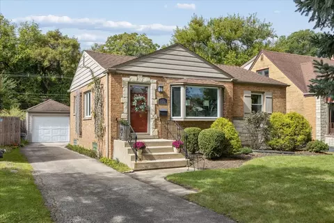 Exterior - 322 Park Ave, River Forest, IL 60305 photo 4 of 4