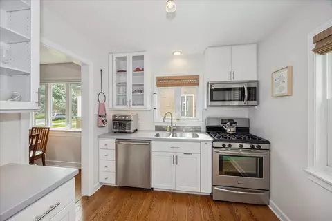 Kitchen - 322 Park Ave, River Forest, IL 60305 photo 1 of 2