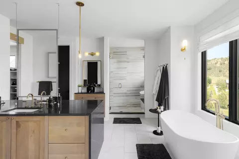 Bath - 5132 Mount Glennon Way, Morrison, CO 80465 photo 2 of 6