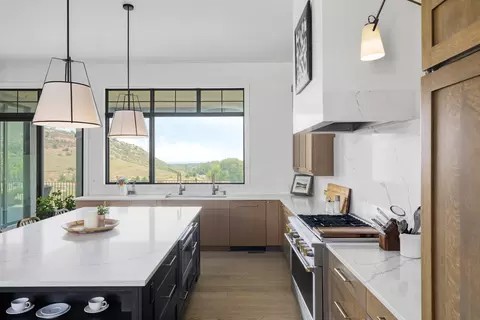 Kitchen - 5132 Mount Glennon Way, Morrison, CO 80465 photo 3 of 4