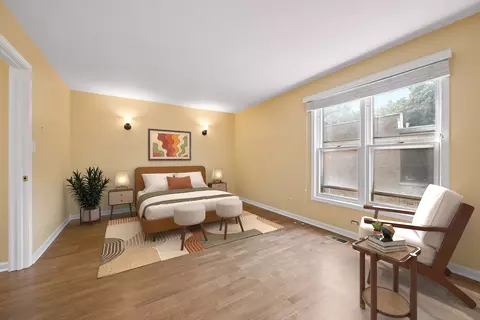 Bedroom - 830 Forest Ave #B, Evanston, IL 60202 photo 1 of 2